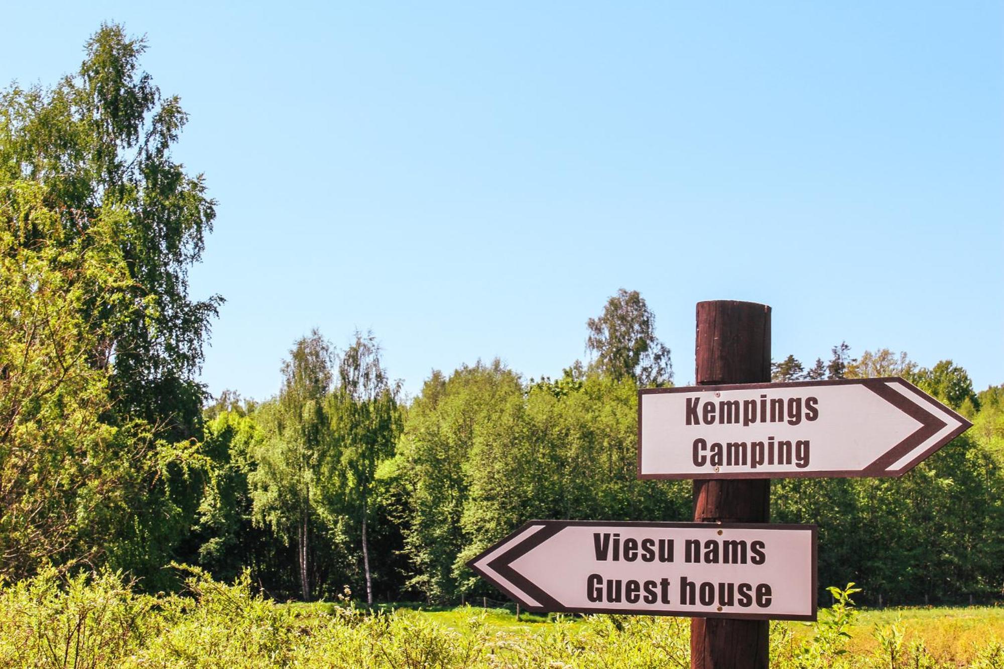 Lejasbisenieki Villa Turaida Eksteriør billede